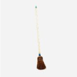 Escoba Negra Plana Cabo Madera Indruaseo